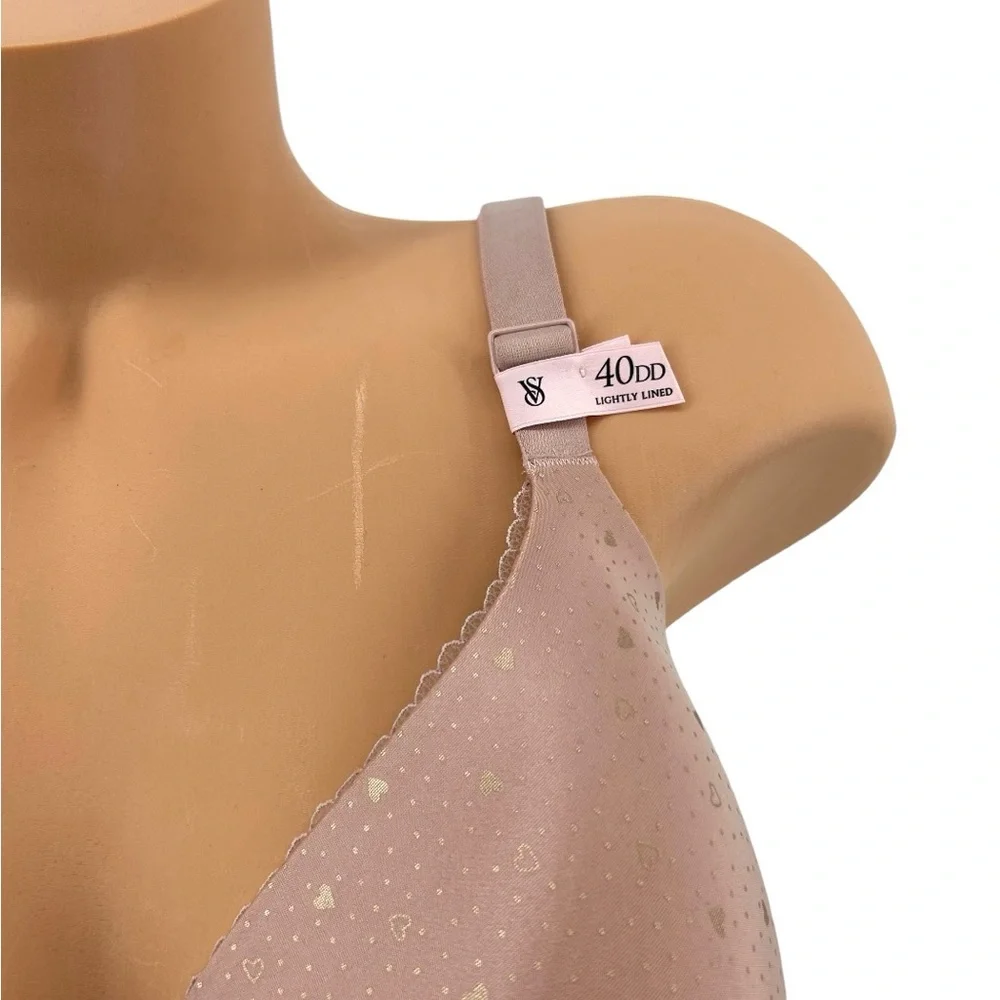 NWT Victoria’s Secret Heart and Dot Print Body by Victoria Perfect Coverage Bra